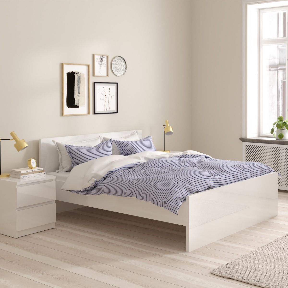 Naia Double Bed 4ft6 (140 x 190) in Black Matt / White High Gloss